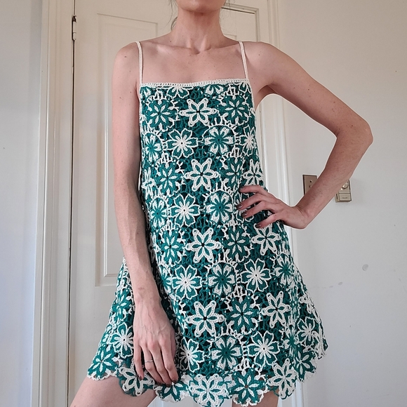 ZARA - Crochet dress - Picture 2 of 7